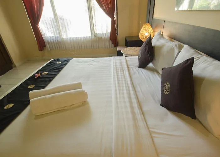 Taman Sari 3*