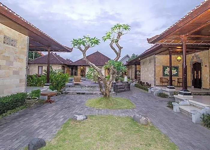 Taman Sari Hotel 3*