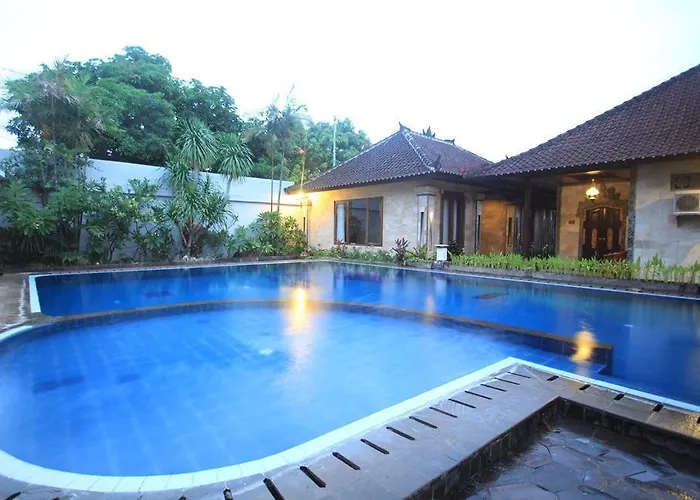 Taman Sari Hotel 3*